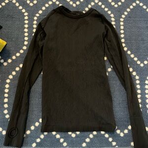 Lululemon long sleeve winter shirt, great condition